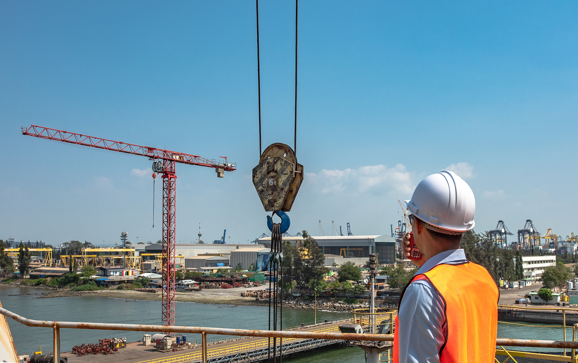 lifting gears of the gantry crane tower ready to operate under command